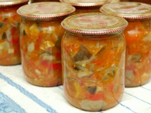 Салат с капустой и перцем на зиму